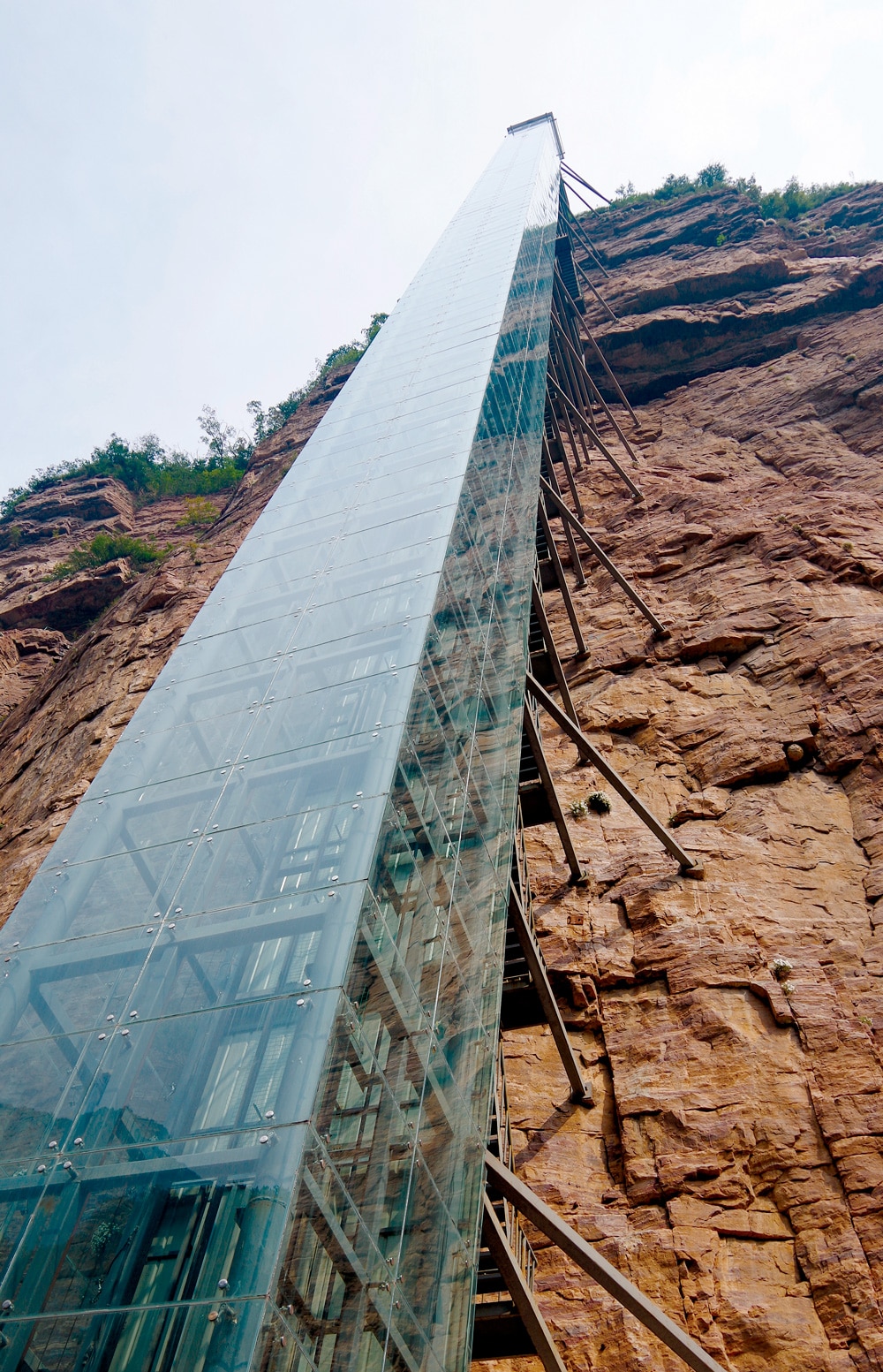 Mount-Tianping-Cliff-Elevator-China
