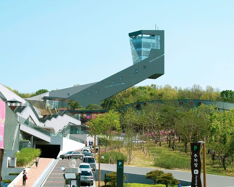 Dream-Forest-Inclined-Elevators