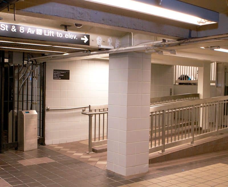NYC-Hotel-Intercontinental-Subway-Entrance