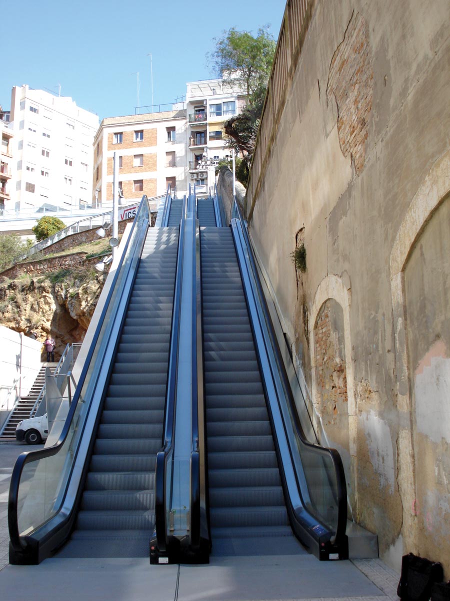 Cent Escales