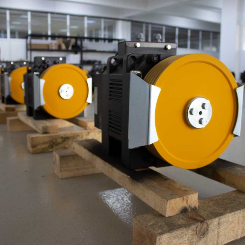 Metroplast-Manufactures-Gearless-Machine