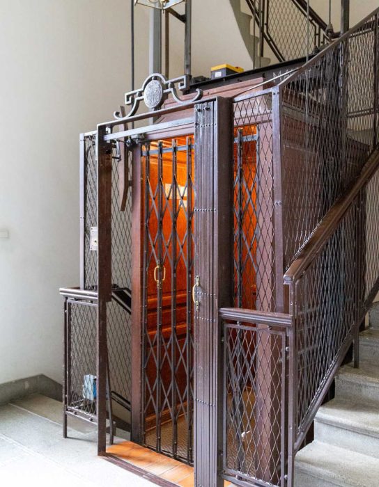 Otis lift, Ixelles, 1922