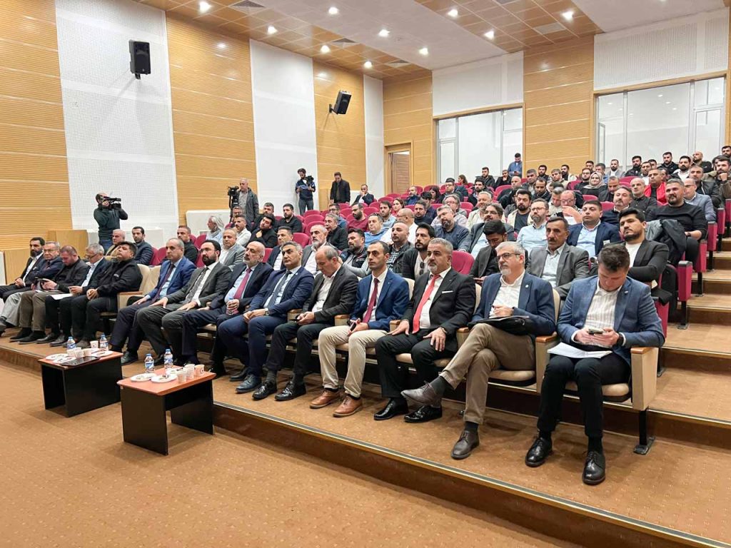 Earthquake Lifts Symposium from Decosan