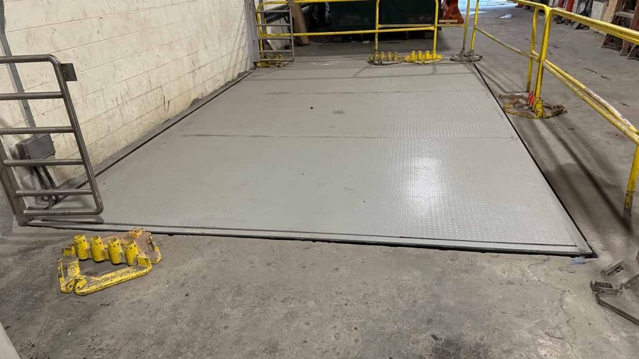Grand Central Madison Sidewalk Lift