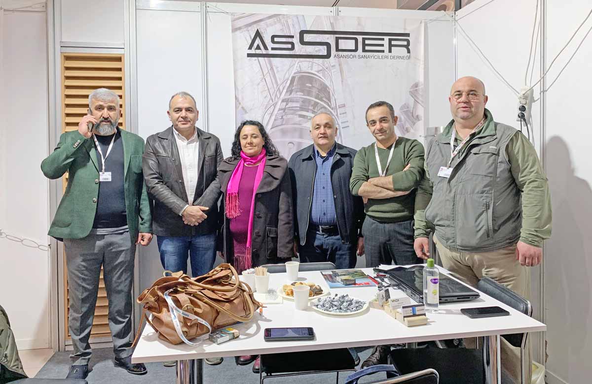 44th Yapı-TurkeyBuild alberga el mundo entero 5