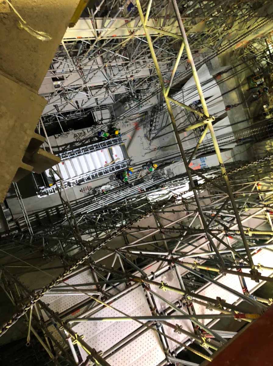 Estensione del porto della linea ferroviaria est - 4