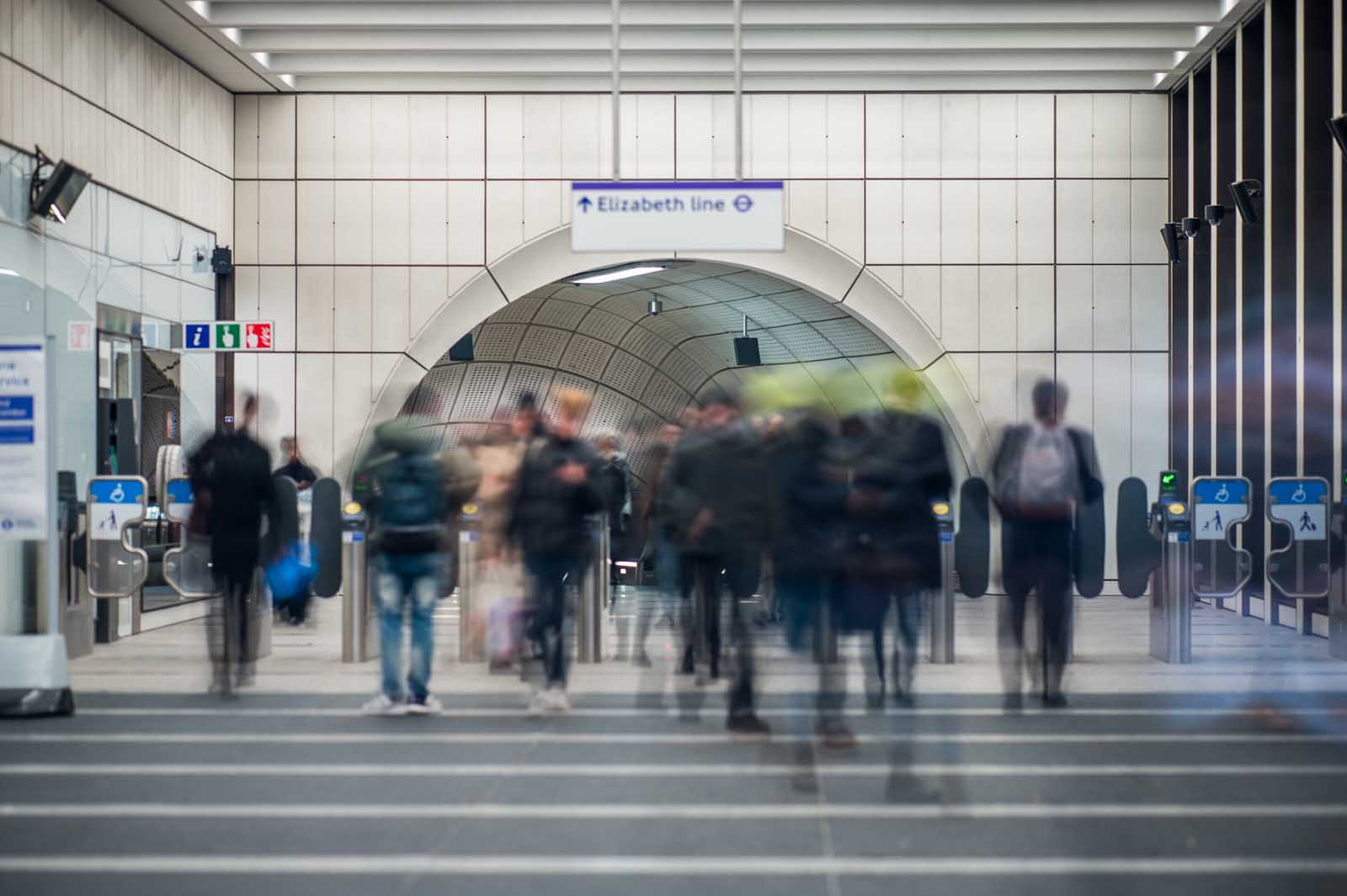 Línea Elizabeth, metro y ferrocarril de Londres
