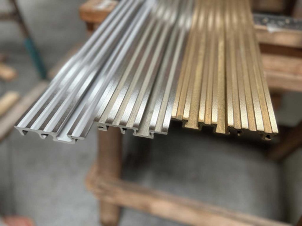 Weiterentwicklung von Standards und Materialien