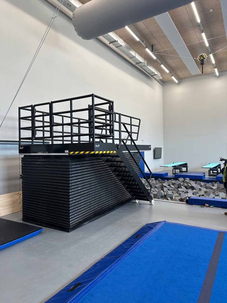 Piattaforma elevatrice per tuffi alle Olimpiadi di Parigi