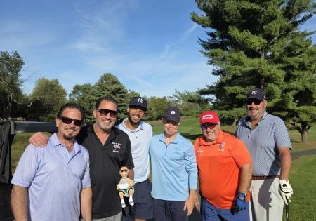 Out on the course under sunny skies; image courtesy of Don Gelestino
