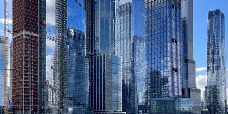 51-Story Hotel With Schindler Vt System Tops Out In Hudson Yards