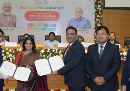 (l-r) Shri. Videh Khare, Indian Administrative Service (IAS), managing director (MD), Gujarat State Electronics Mission, Department of Science and Technology (DST), Government of Gujarat; Mona Khandhar, IAS, principal secretary at DST, Government of Gujarat; Shri Anurag Gupta, MD, Arkel India; Shri Deepak Kumar Singh, finance head, Arkel India; and Shri Ismail Dalgin, International Operations project manager