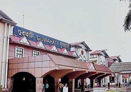 Accessibility at Busy Indian Rail Station Criticized