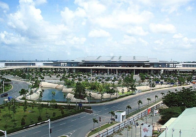 Airport In Vietnam Installs Extra Elevators