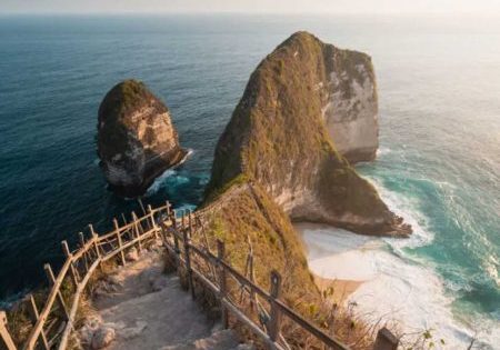 Bali Beach To Get Glass Elevator