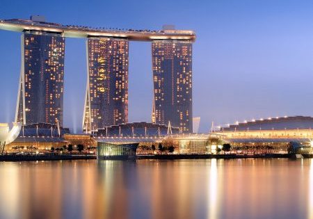 The FLC will host a meet and greet at Marina Bay Sands in Singapore; photo by Someformofhuman for Wikipedia. 