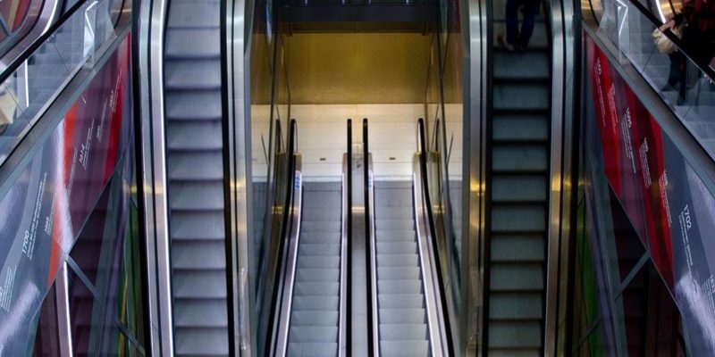 Child Falls from Escalator Handrail in China Shopping Mall