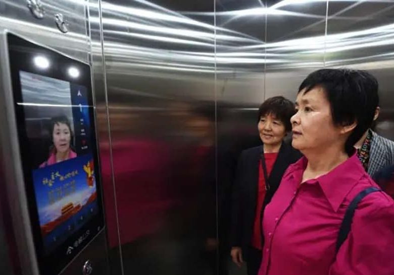 Chinese Residential Complex Unveils Pay-Per-Ride Elevators