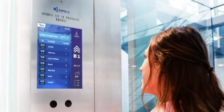 ECN und Dewhurst führen LiveLift Smart Screen Experience ein