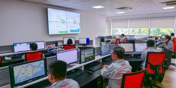 Remote monitoring system at the Fujitec Singapore SafeNet Centre; image courtesy of Fujitec