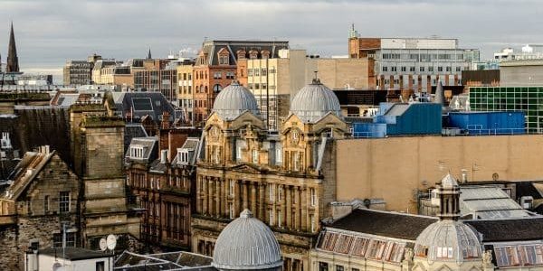 Glasgow, Scotland; image by Pirkko Seitsenpiste from Pixabay