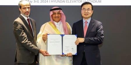 MOU signing; image courtesy of Hyundai Elevator