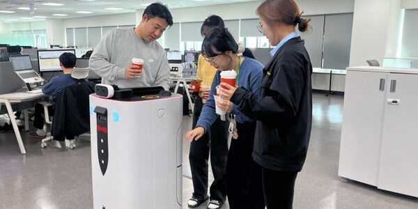 A robot delivers snacks and beverages to Hyundai Elevator employees; image courtesy of Hyundai Elevator. 