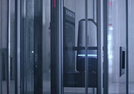 Hyundai Introduces Service Robot Elevator in South Korea