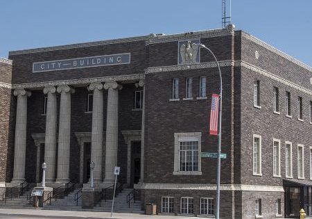 Idaho Falls City Hall; photo by Gillfoto for Wikipedia