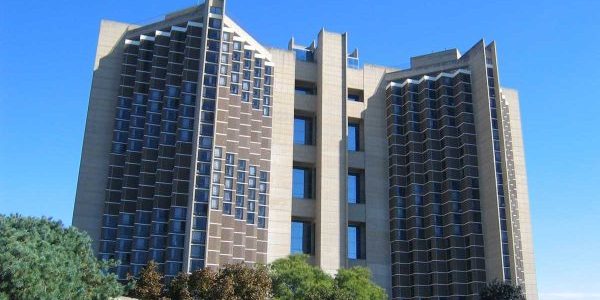 Illinois State University Residence to Renovate Elevators