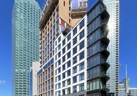 Innocore Pro Elevator Installs Two Units for LIC Building