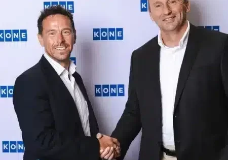 (l-r) Orbitz Elevators founder Jonathan Dwayre with KONE Australia managing director Marek Oppeln-Bronikowski; image courtesy of KONE via Business News Australia