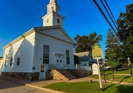 Linden Presbyterian Church in Fenton, Michigan,