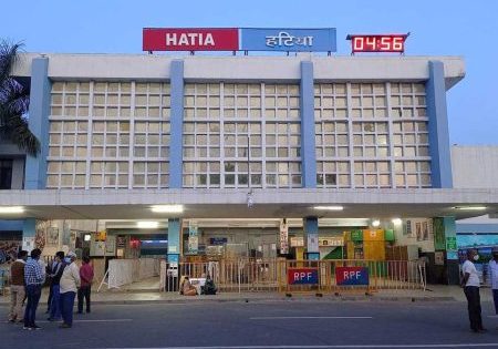 Multistory Railway Station in India To Be Served by 16 VT Units