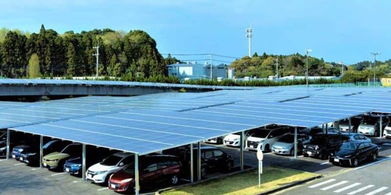 Nippon Otis taglia il consumo di elettricità con i pannelli solari