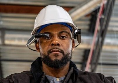 A worker wearing Vuzix M400 smart glasses; image courtesy of Vuzix Corp. 