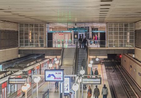 Çankaya station of the İzmir Metro; photo by A. Savin for Wikipedia