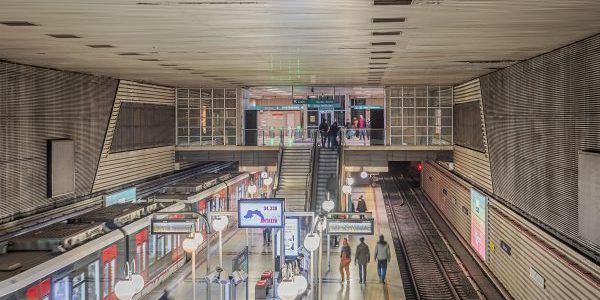 Çankaya station of the İzmir Metro; photo by A. Savin for Wikipedia