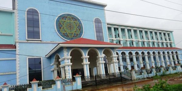 Only One of Eight Elevators Function at Indian Public Hospital