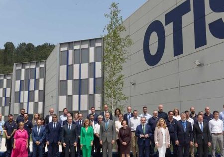 Otis Inaugurates New Spain Factory with King Felipe VI