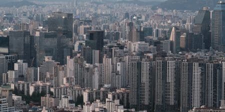 The Seoul skyline; image by cskkkk for Pixabay