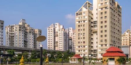 Pair Injured in India Elevator Fall