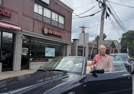 Perlen2 copy (1) Richard Perlen cruises the street in style in his Bentley.