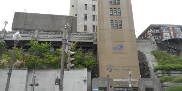 The Faurbourg Elevator; photo by Jeangagnon for Wikimedia Commons