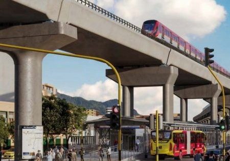 Bogotá's new elevated rail system; image courtesy of Schindler