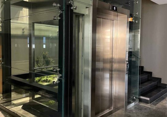 Sayal Vinç prefiere un ascensor hidráulico panorámico
