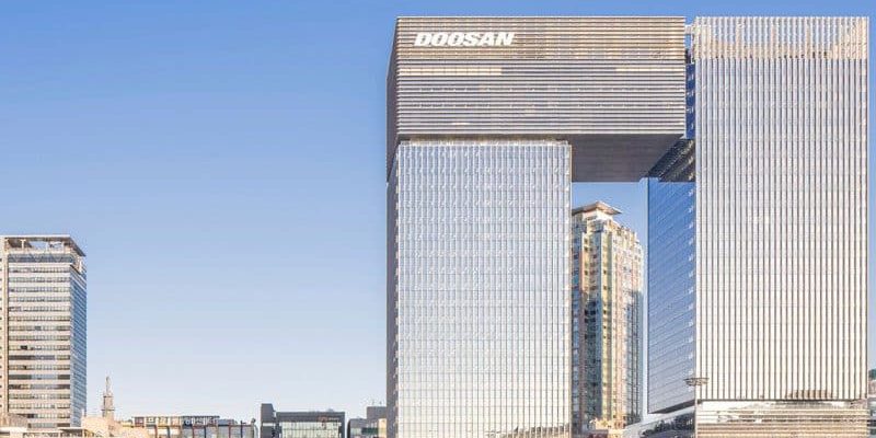 South Korean Tower with Mitsubishi Electric Lift Completes