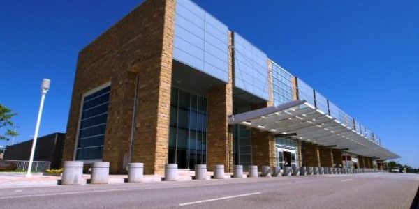 TENNESSEE AIRPORT WORKS TO MINIMIZE ESCALATOR WORK IMPACT McGhee Tyson Airport; image courtesy of Visit Knoxville