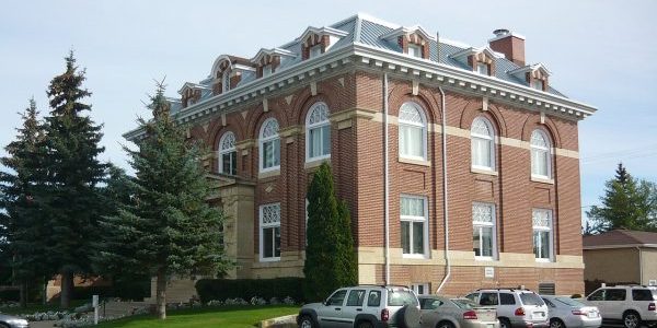 TWO GOVERNMENT-OWNED BUILDINGS IN CANADA TO GET ELEVATOR UPGRADES Court of King’s Bench in Battleford; photo by Canadian2006 for Wikipedia