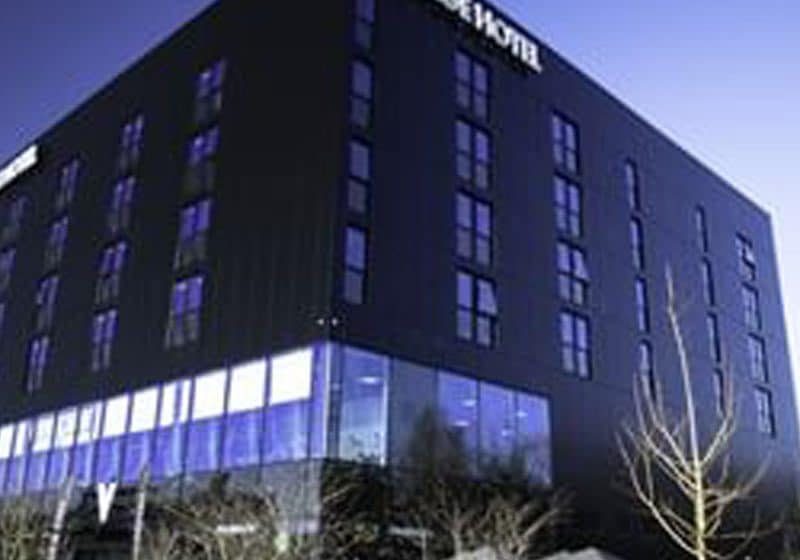 U.K.'s Sheridan Lifts Announces Hotel Chain Maintenance Contract